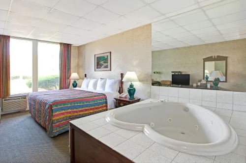Days Inn by Wyndham Parsippany Rum Photos