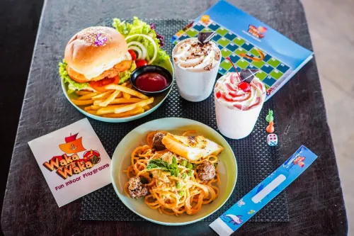FuramaXclusive Ocean Beach Seminyak Bali Restauranger Photos