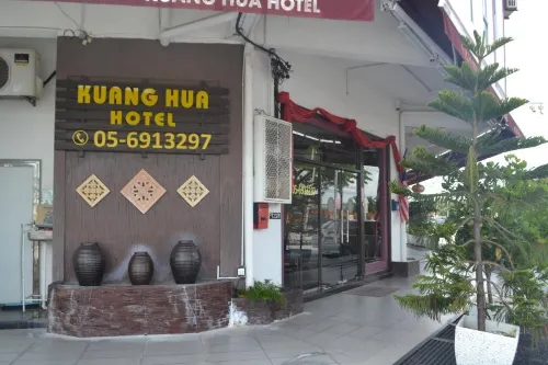 Hotel Kuang Hua Sitiawan Near to Unikl-Mimet Esterni Photos