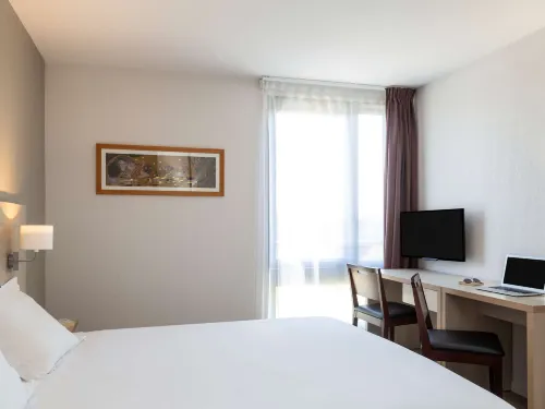 Aparthotel Adagio Access Avignon Rooms Photos