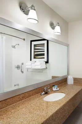 Four Points by Sheraton - Pleasanton Rooms Photos