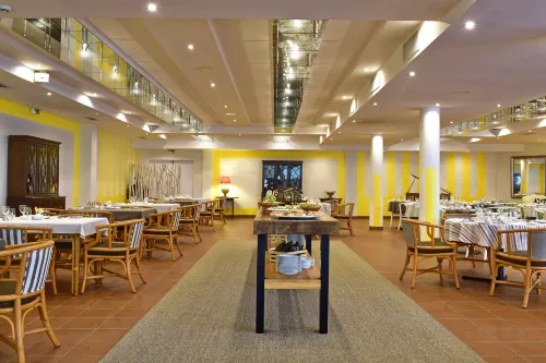 佩斯塔納灣海洋公寓飯店 餐飲 Photos