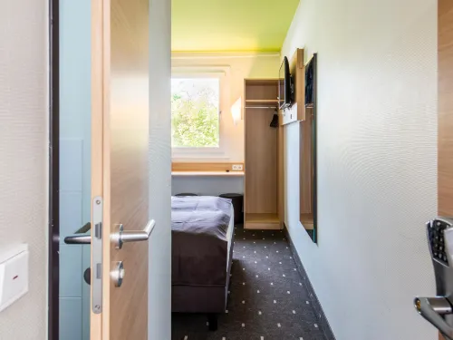 B&B HOTEL Ingolstadt-Ost Phòng Photos