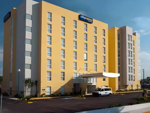 City Express by Marriott Merida Extérieur Photos