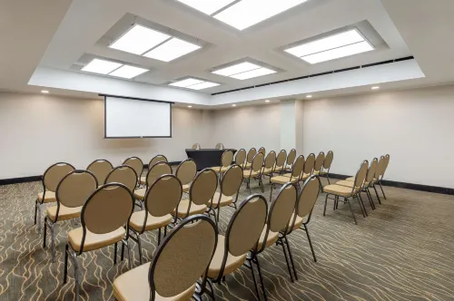 Best Western Plus Ottawa City Centre Business Photos