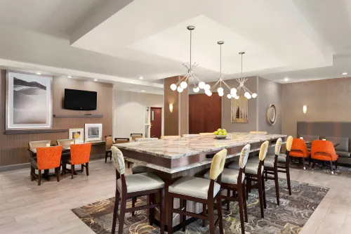 Hampton Inn & Suites Denver-Cherry Creek Photos