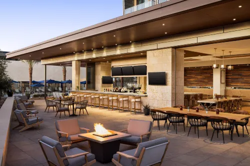 Hilton North Scottsdale at Cavasson Dining Photos