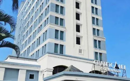 Grand Candi Hotel Exterior Photos