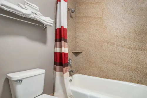 Red Roof Inn Montgomery - Midtown Rooms Photos