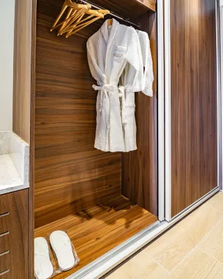 Leonardo Boutique Hotel Larnaca Rooms Photos