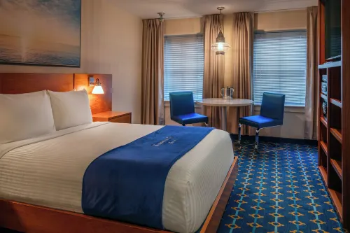 Harborside Inn Rooms Photos