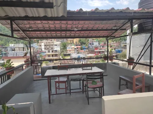 Harry Guest House & Restaurant Area Publik Photos