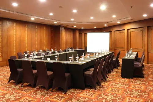 Hotel Santika Premiere Semarang Espaces Affaires Photos