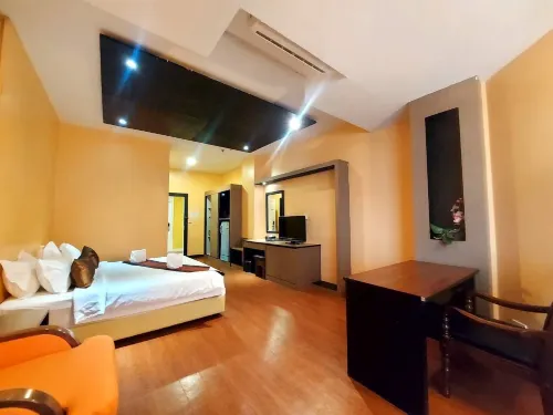 M Hotel Danok Kamar Photos