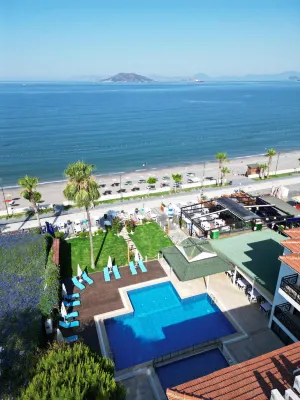 URAS BEACH HOTEL Loisirs et amusements Photos
