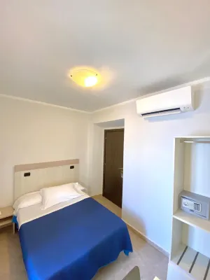 Hotel Venezia Rooms Photos