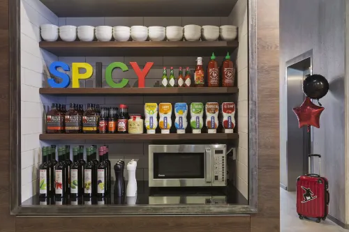 Moxy Lausanne City Restauration Photos