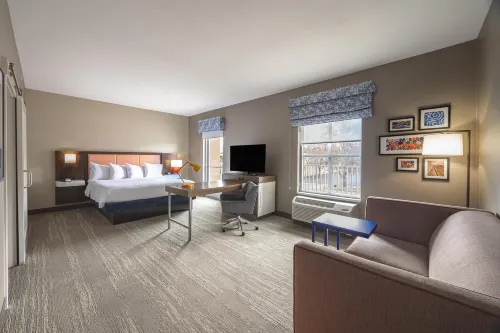Hampton Inn and Suites by Hilton Logan Featured Photos