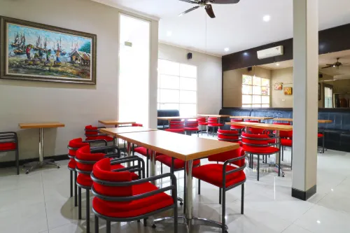 Chiaro Hotel Syariah Mahlzeiten Photos