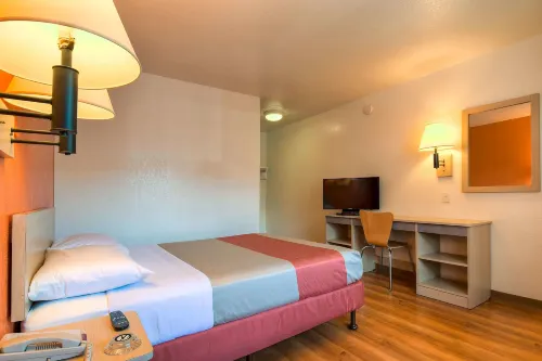 Motel 6 Westminster, CA - South - Long Beach Area Photos