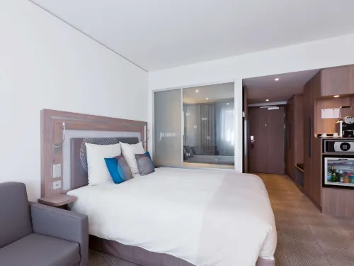 Novotel Lugano Paradiso Zimmer Photos