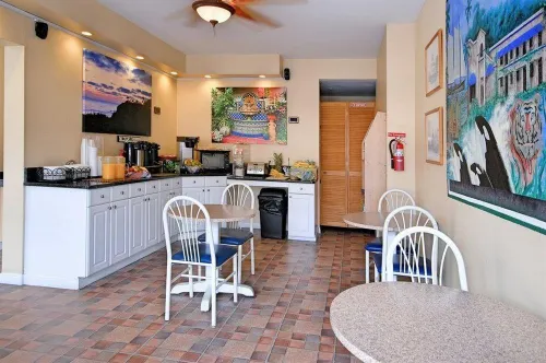 Rodeway Inn Encinitas North Dining Photos