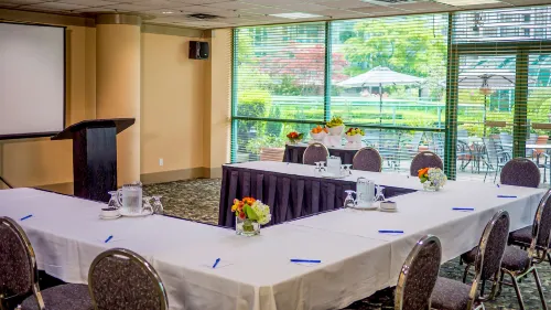 Rosedale on Robson Suite Hotel Featured Photos