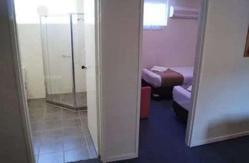 Parkdale Motor Inn Rooms Photos
