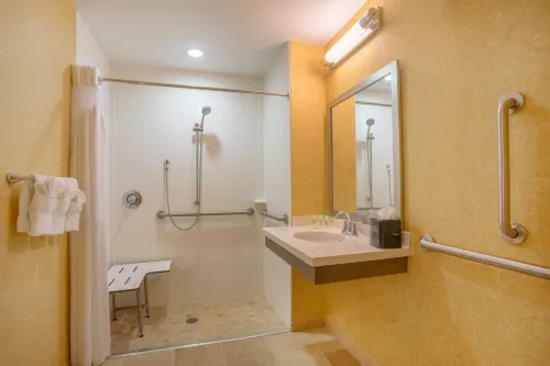 Holiday Inn Baltimore BWI Airport Rooms Photos