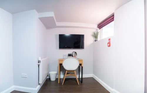 Safestay London Kensington Holland Park Rooms Photos