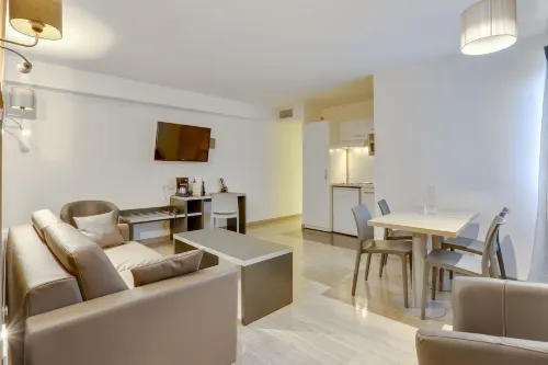 All Suites Appart Hôtel Aéroport Paris Orly – Rungis Chambres Photos