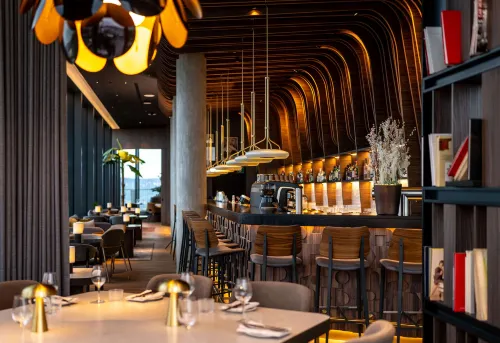 Radisson Blu Hotel at Porsche Design Tower Loisirs et amusements Photos