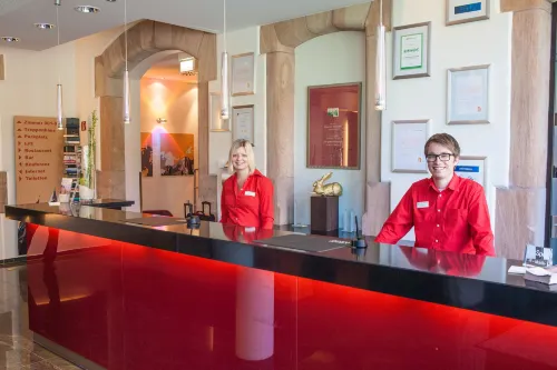 Novina Hotel Tillypark Featured Photos