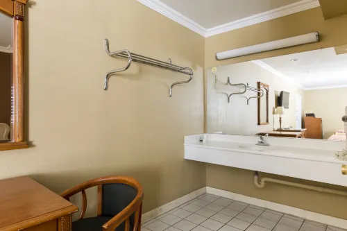 Beverly Inn Chambres Photos