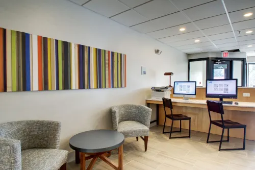 Holiday Inn Express & Suites Aurora - Naperville Espaces Affaires Photos