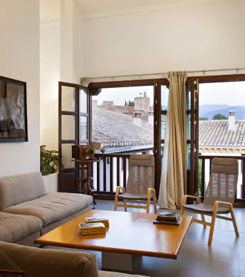 Smart Suites Albaicin Photos