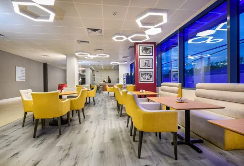 Atrium Hotel Heathrow Restauration Photos