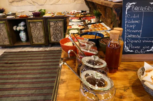Olivia Cave Hotel Dining Photos