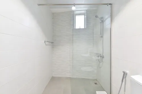 Dunya Tower · Downtown Luxury · 5 Min Walk to Dubai Mall! Photos