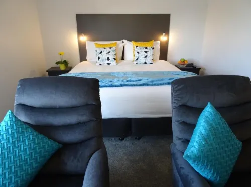 BKs Premier Motel Hamilton Rooms Photos