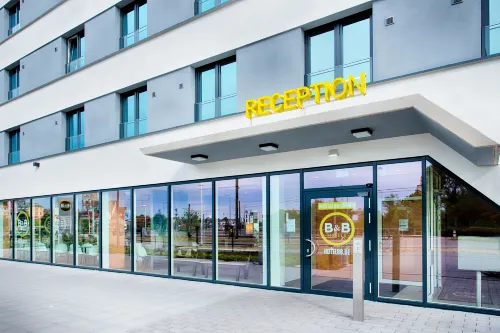 B&B HOTEL Rostock-Hafen Extérieur Photos