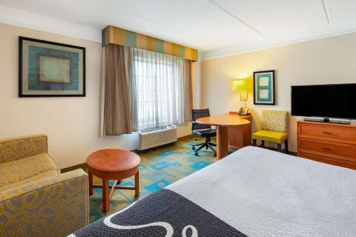 La Quinta Inn & Suites by Wyndham Ft. Lauderdale Plantation Photos