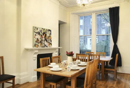 Saint James Backpackers Dining Photos