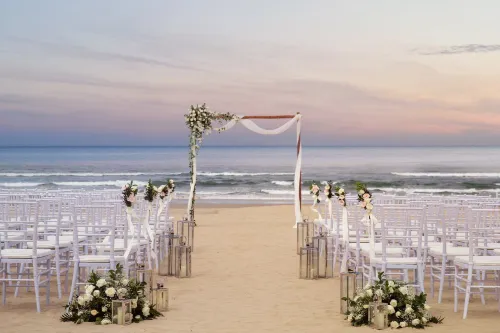 Sheraton Grand Danang Beach Resort & SPA Xung quanh Photos