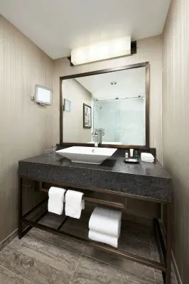 Sheraton Gateway Los Angeles Hotel Rooms Photos