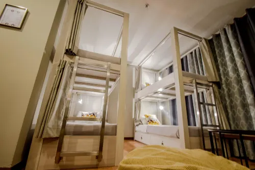 Almont City Hotel Photos