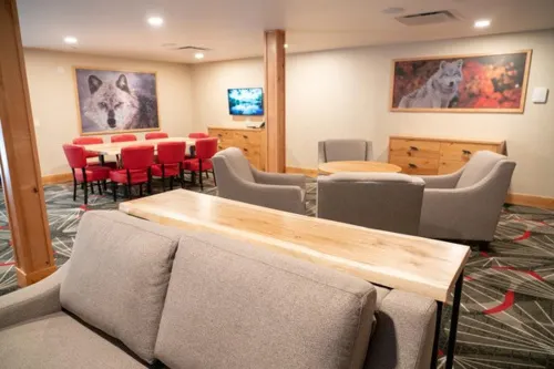 Irwin's Mountain Inn Restauration Photos