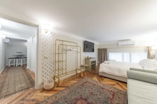 Duomo Smart Suites Photos