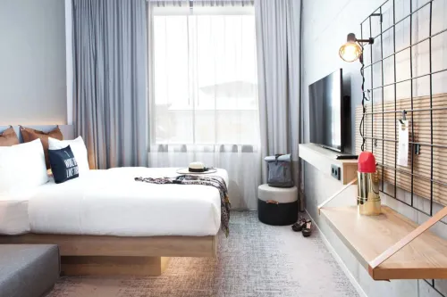 Moxy Rust Rooms Photos