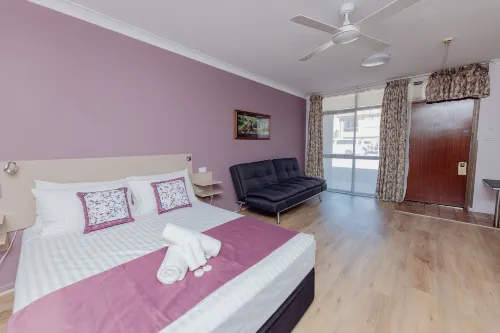 Cumberland Motor Inn Kamar Photos